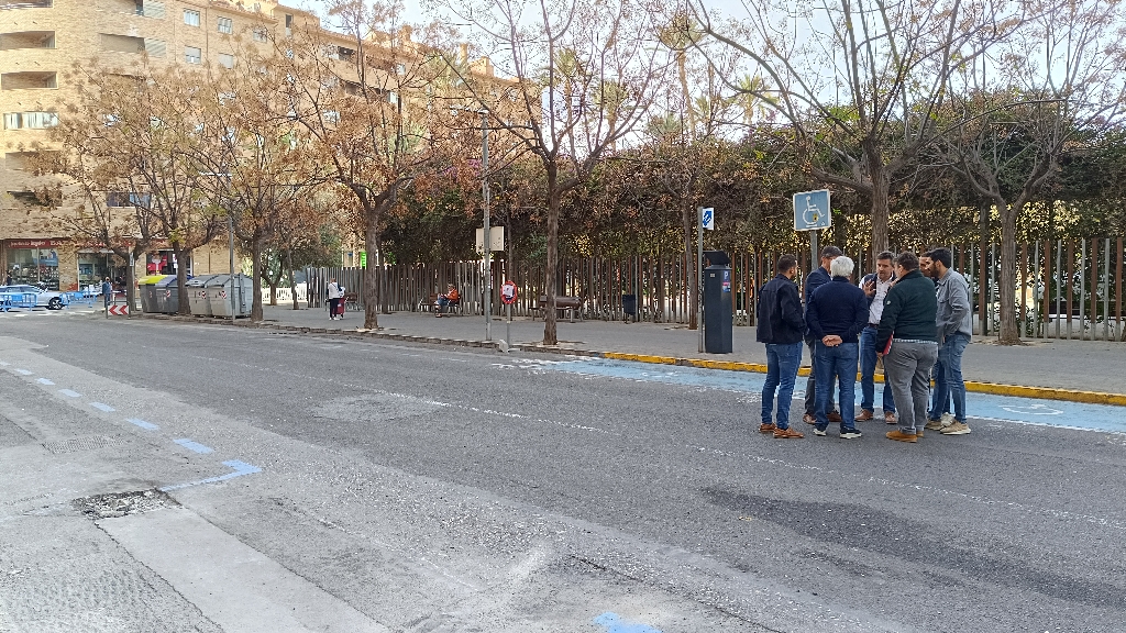 Comencen les obres d'asfaltat de l'avinguda Benidorm, carrer Mestre Quico Serrano i Camí Vell de València